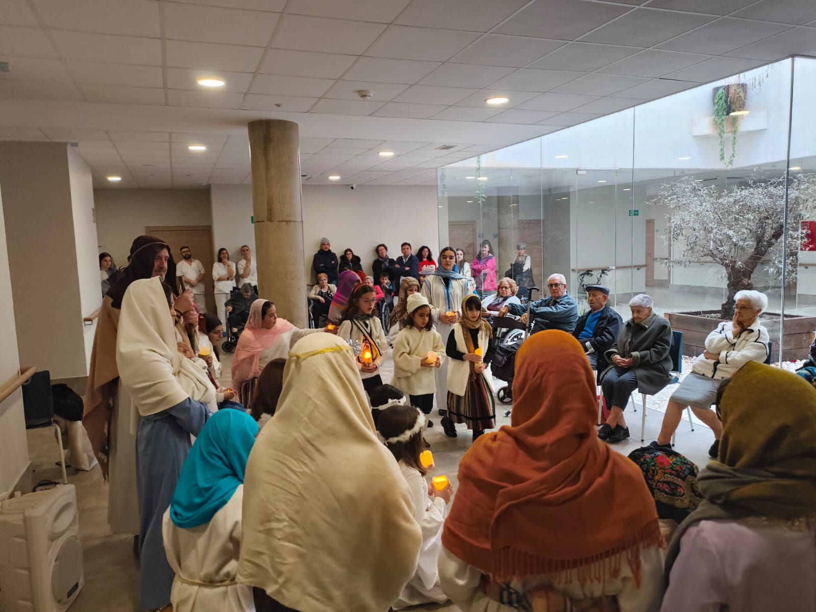 Representación del Belén Viviente en la residencia de mayores de Pedro Muñoz en las navidades 2024-2025