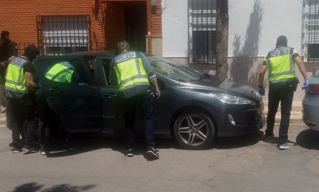 La Policía Nacional ha detenido a varias personas en una operación antiyihadista que está llevando a cabo este miércoles, con un amplio dispositivo de efectivos en la localidad ciudadrealeña de Bolaños de Calatrava.