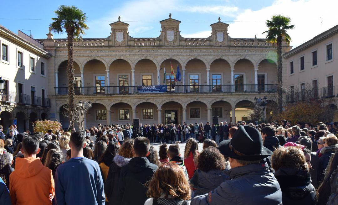 Más de 200 escolares participaron en la concentración.