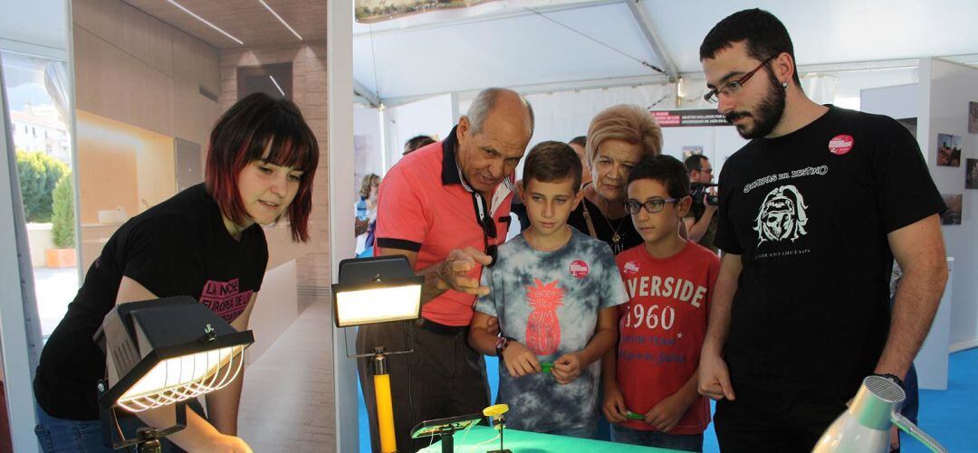 La Noche Europea de los Investigadores se celebrará de forma virtual. Foto de archivo. 