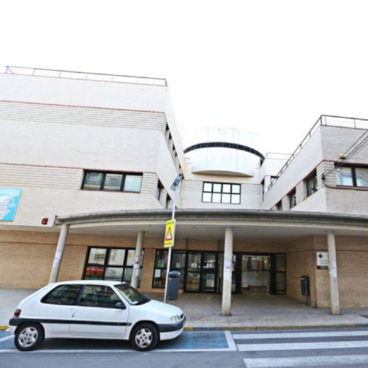 El Departamento de Salud de Elda adapta los Centros de Atención Primaria al horario de verano