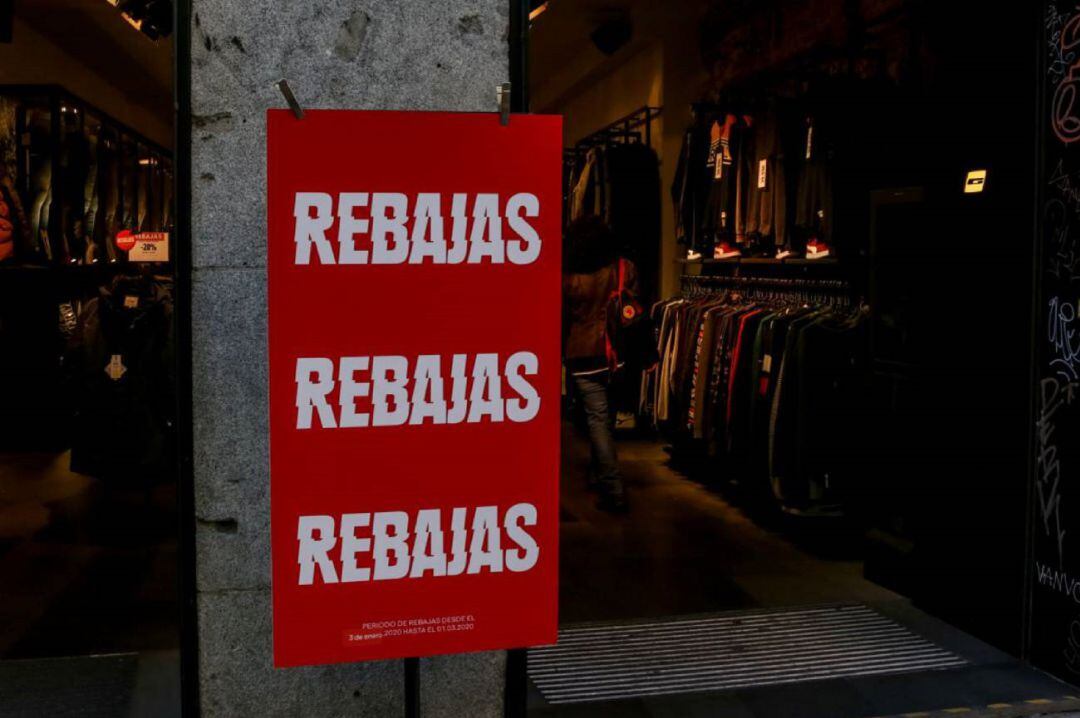 La UCE de Palencia difunde sus habituales consejos ante el arranque de las rebajas de invierno