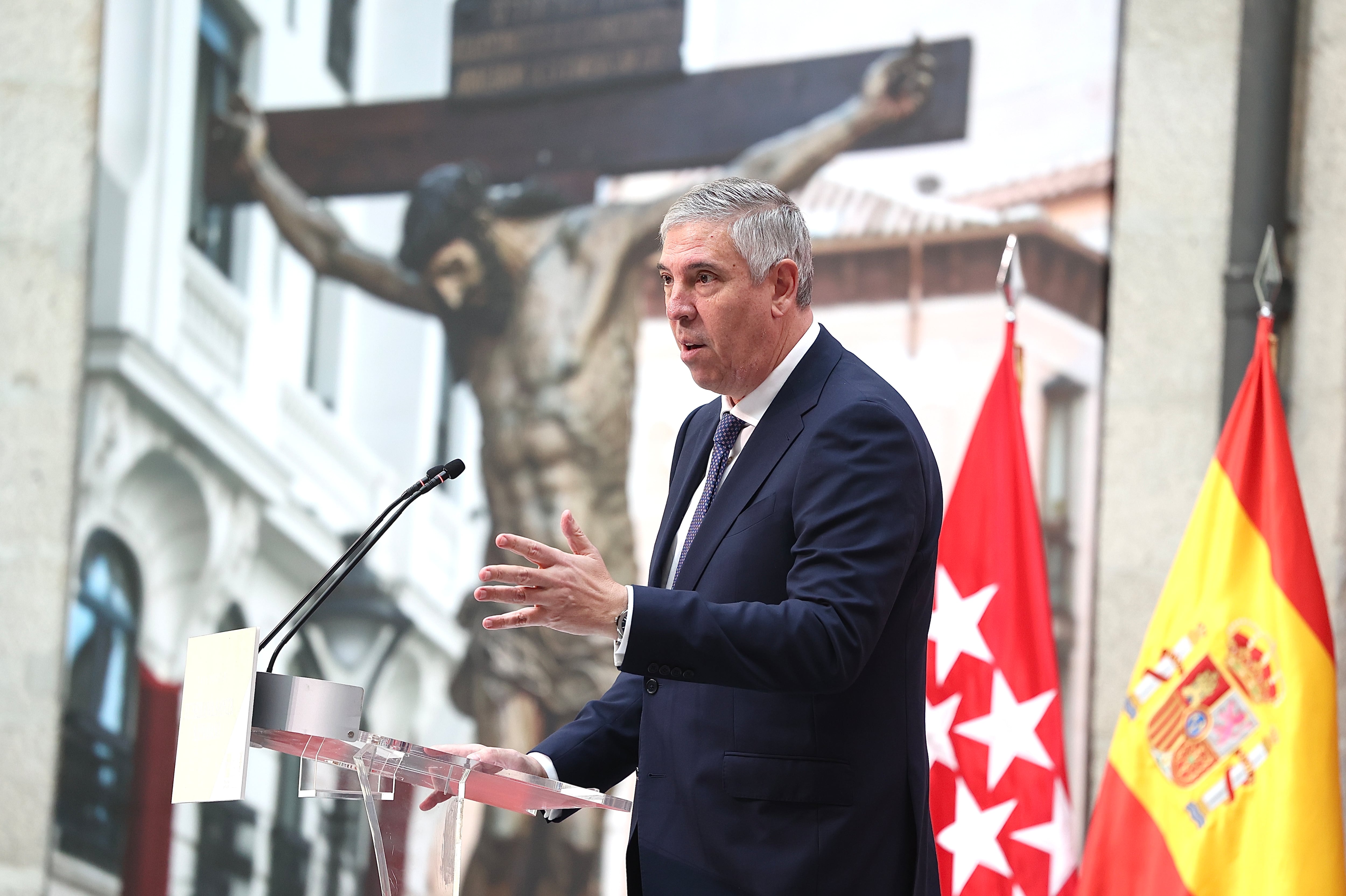 El director ejecutivo de Indra Sistemas, José Vicente de los Mozos, pronuncia el pregón de la Semana Santa de Valladolid en Madrid