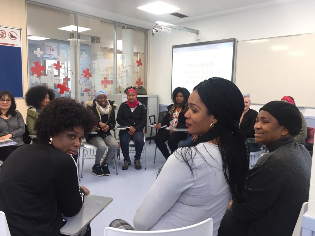 Taller para mujeres que imparte Cruz Roja