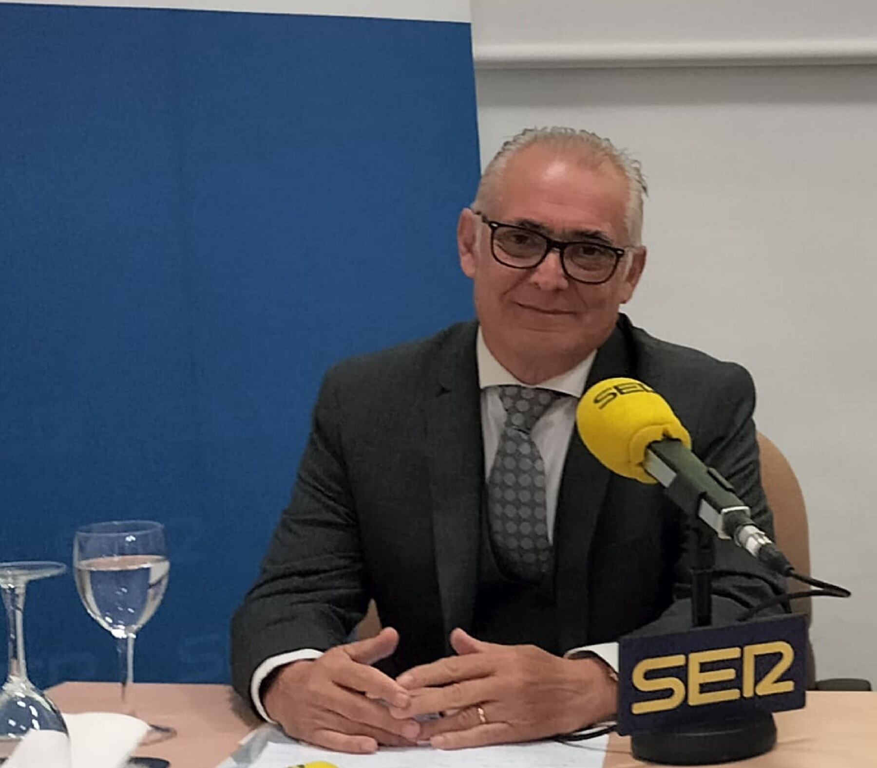 Joaquín Paéz, presidente de la Confederación Hidrográfica del Guadalquivir en el programa Hoy por Hoy Sevilla en la Casa de la Provincia