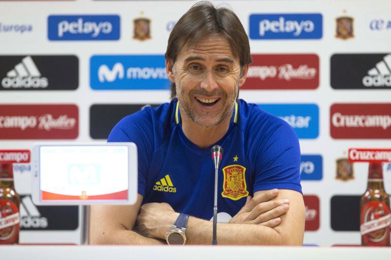 Lopetegui durante una rueda de prensa