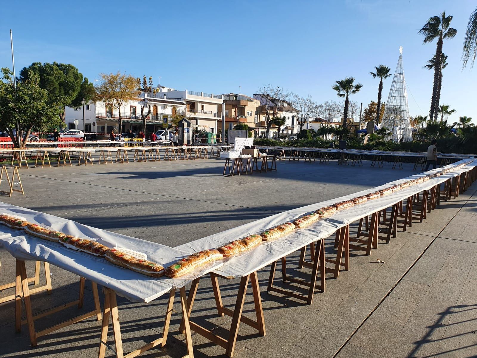 Degustación del roscón de Reyes de Guillena