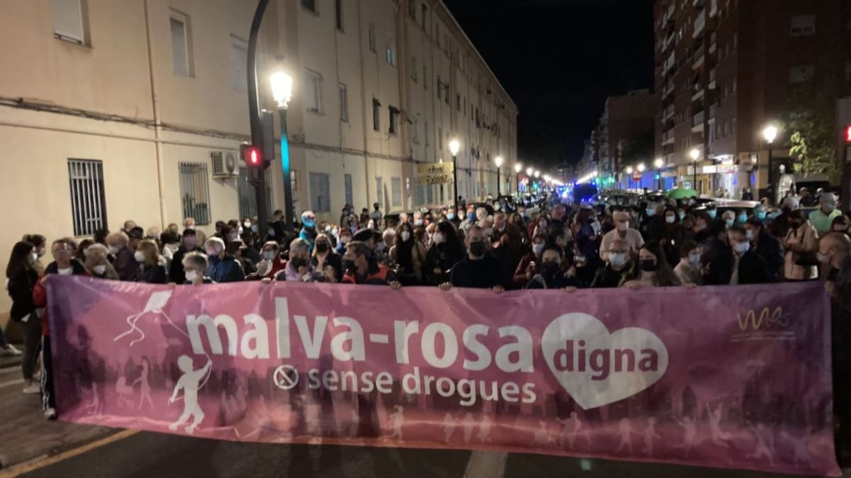 Entidades sociales de Malvarrosa y habitantes de la zona señalan que hacen falta más servicios y más seguridad