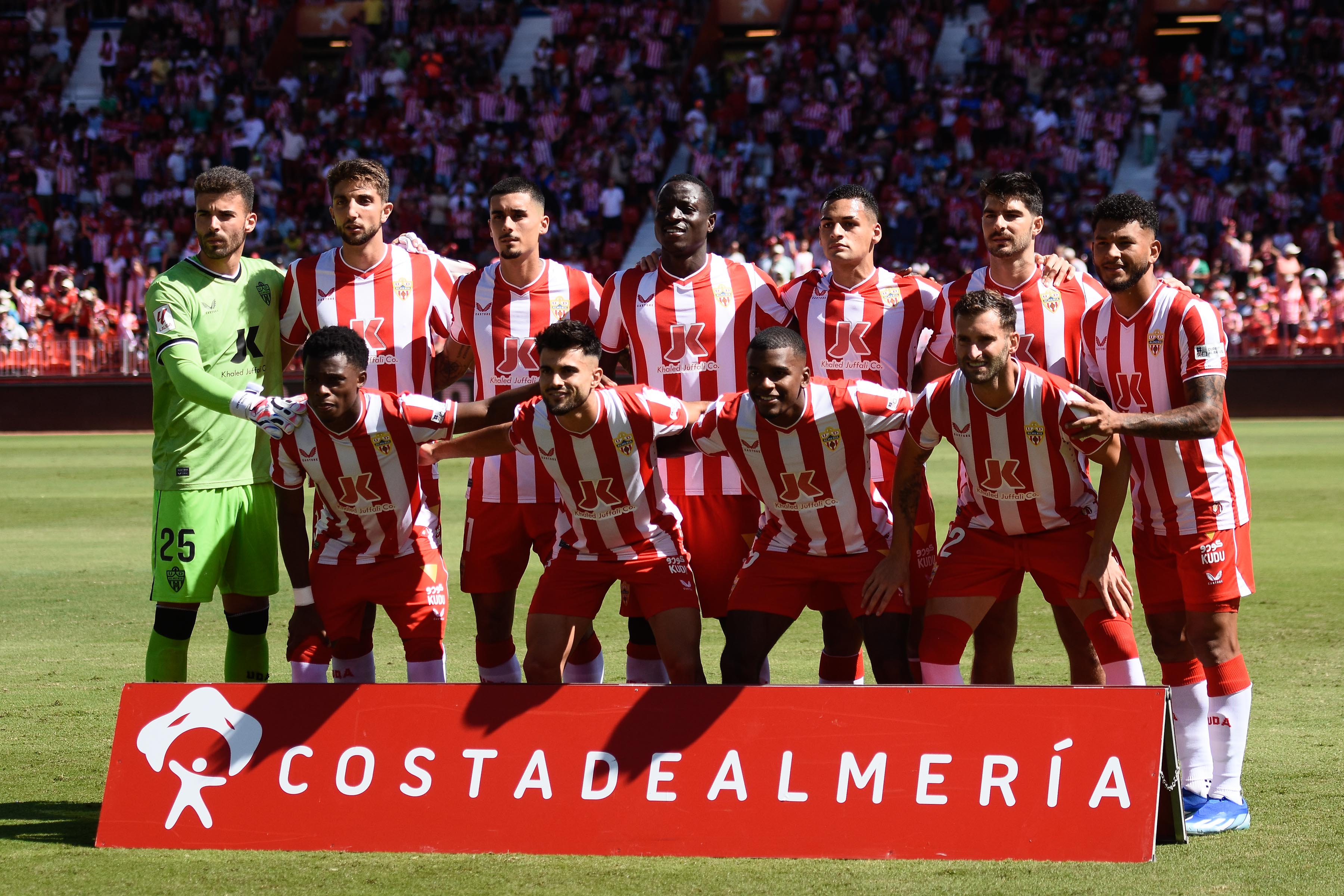 Los futbolistas del Almería ya conocen el precio de mercado que les ha puesto Transfermarkt.