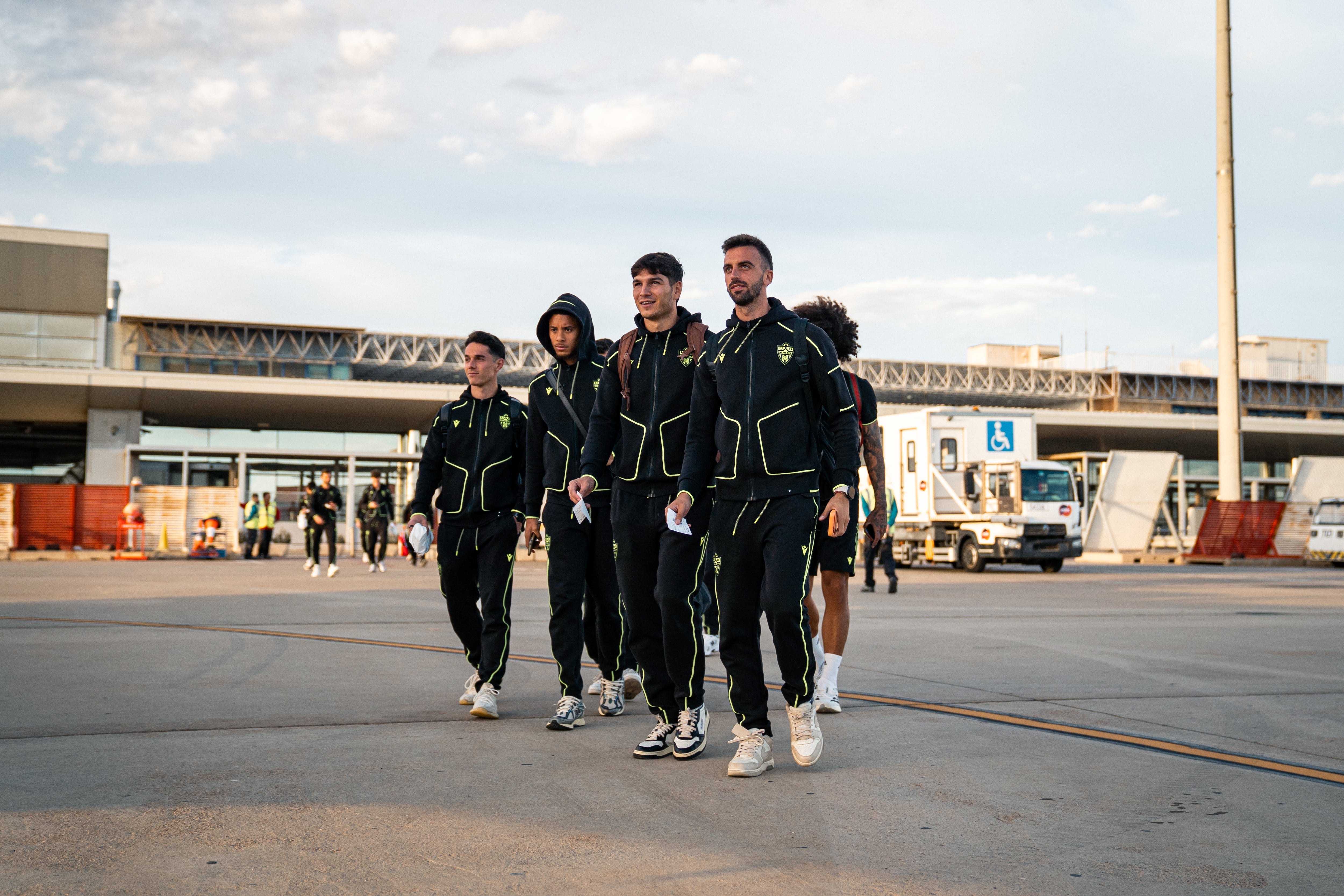El Almería tiene que aprender de las derrotas para buscar el ascenso,