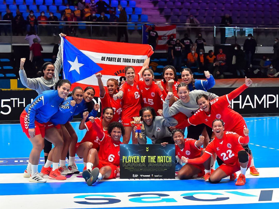 Selección de Puerto Rico con Sheila Hiraldo y Jailene Maldonado, jugadoras del CICAR Lanzarote Zonzamas, en sus filas.