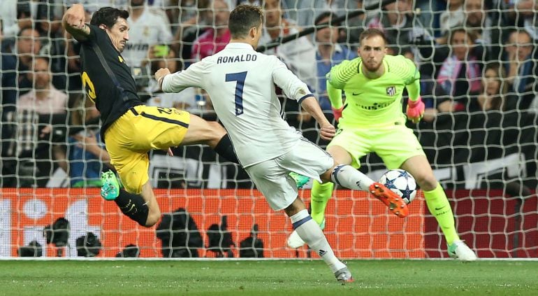 Cristiano Ronaldo, cara a cara ante Oblak.