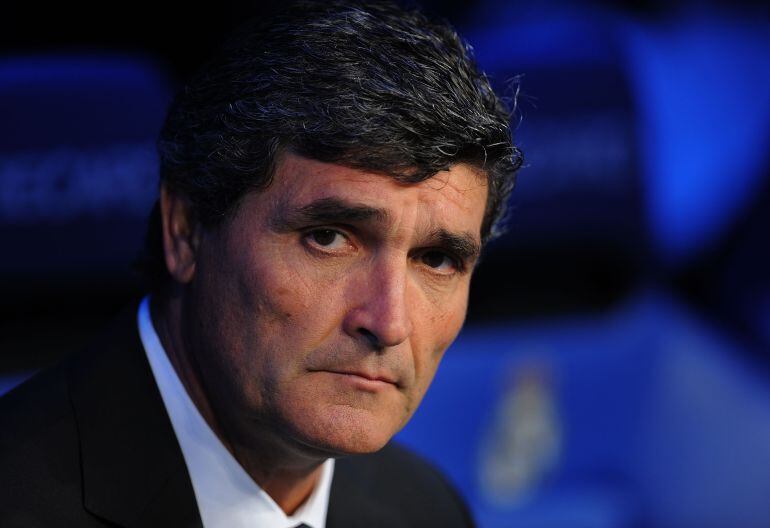 Juande Ramos, en el banquillo del Real Madrid, durante su etapa como entrenador blanco