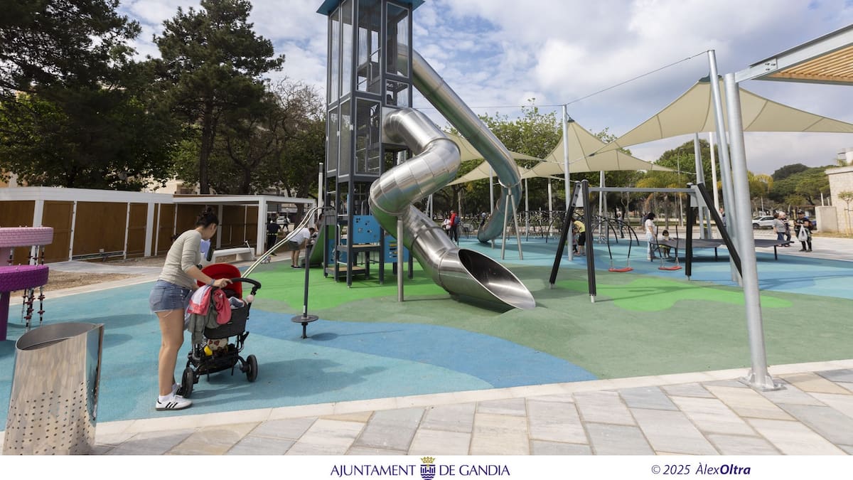 Visita al depósito de pluviales Clot de la Mota y el parque habilitado en la superficie