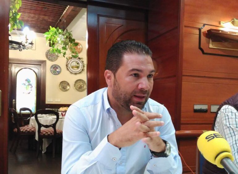 Juan Carlos Cordero en los micrófonos de Radio Cádiz