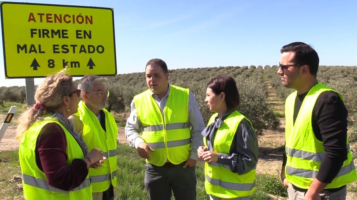 El PSOE denuncia el deterioro de la A-6175 en Lopera y acusa a la Junta de “falta de compromiso”