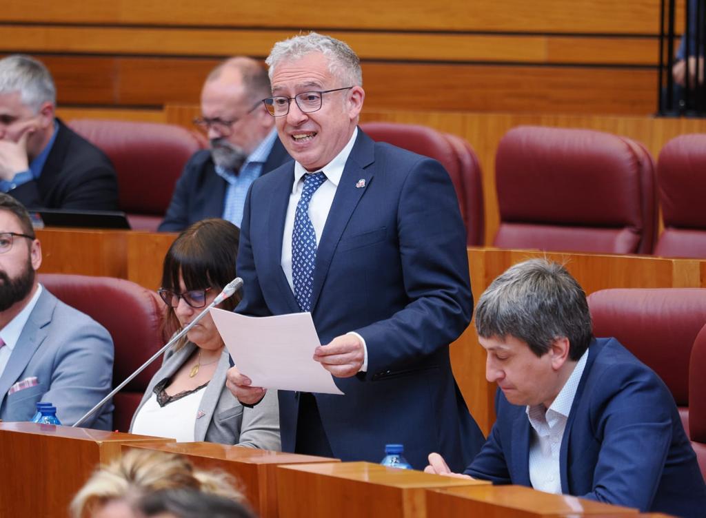 Ángel Ceña, procurador de Soria ¡Ya! en las Cortes