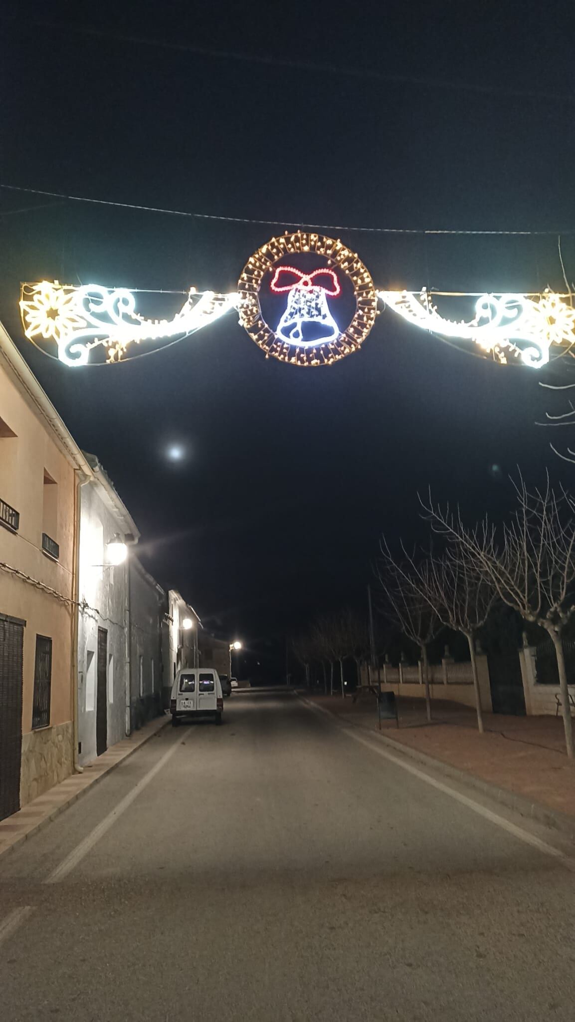 Decoración e iluminación navideña en El Salse