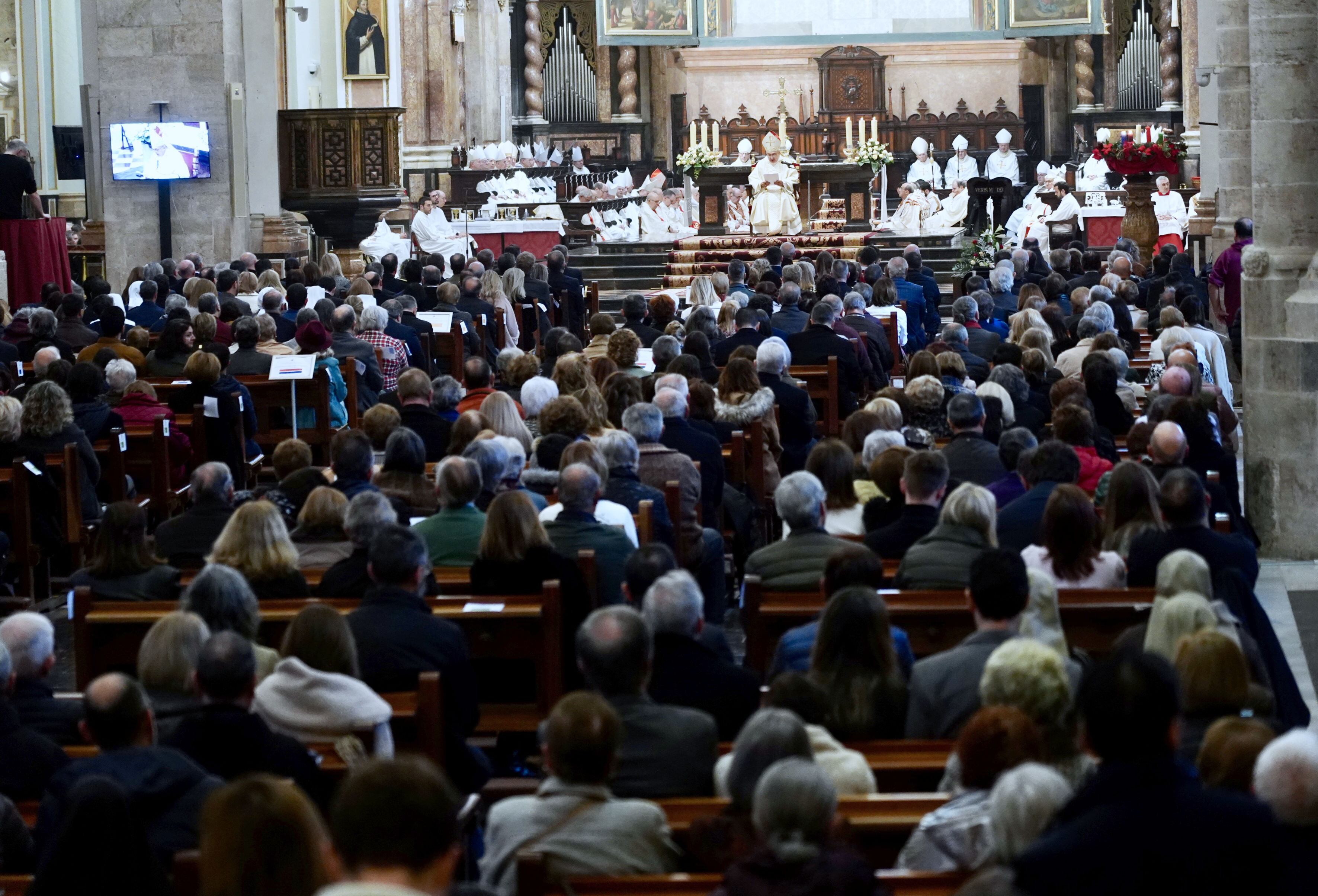 Primera homilía de Enrique Benavent como arzobispo de València en la catedral de la ciudad.