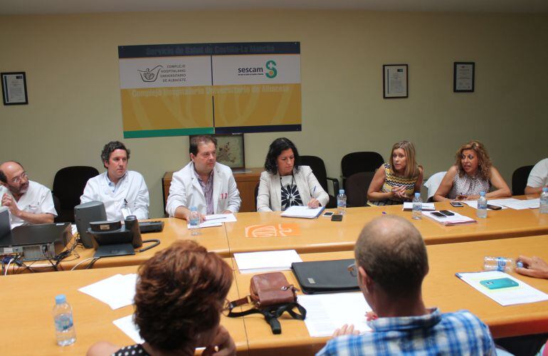 Reunión entre la GAI de Albacete y las Direcciones Provinciales de Sanidad y Bienestar Social