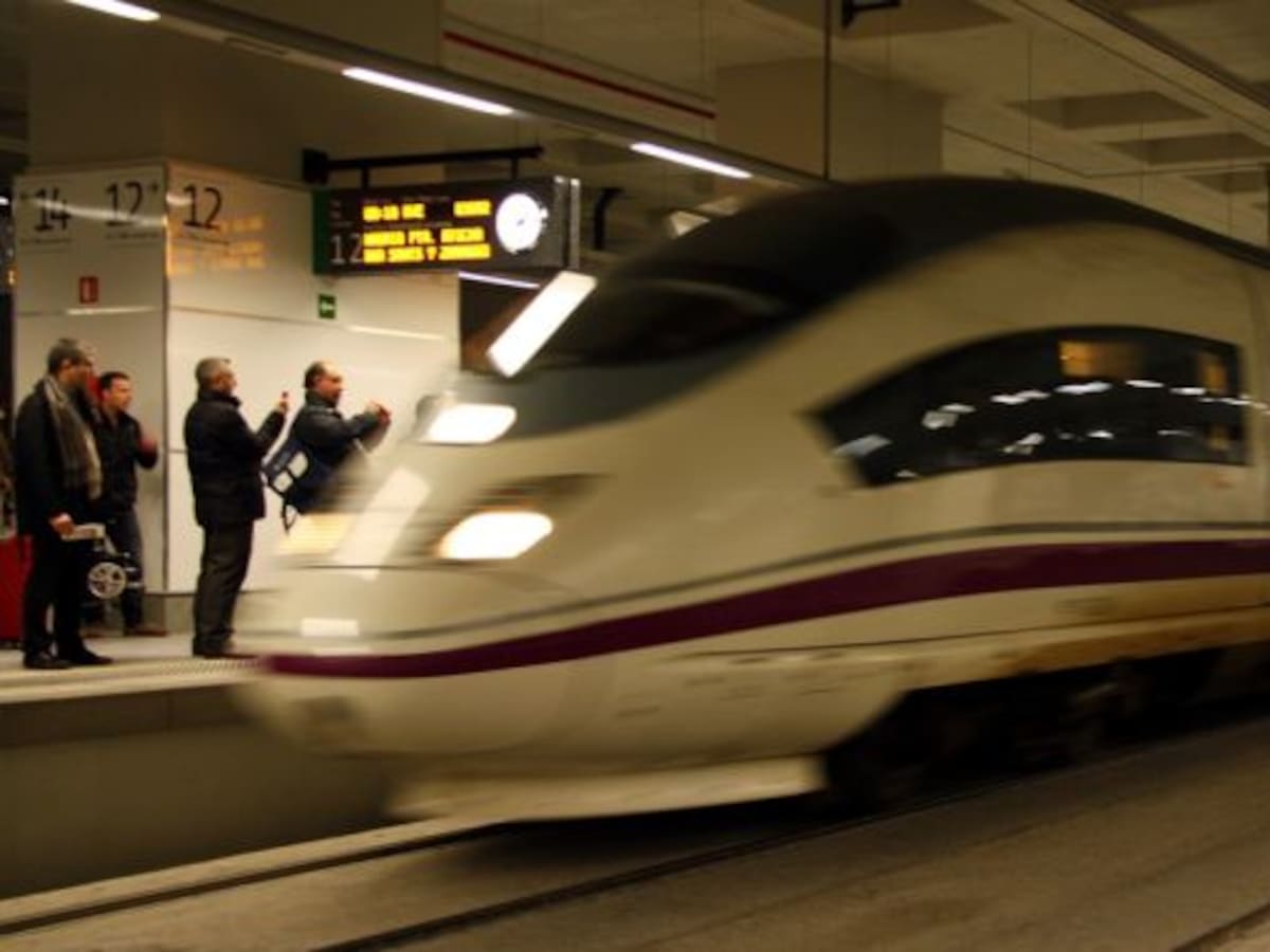 Interrompuda la circulació de l'AVE entre Girona i Figueres