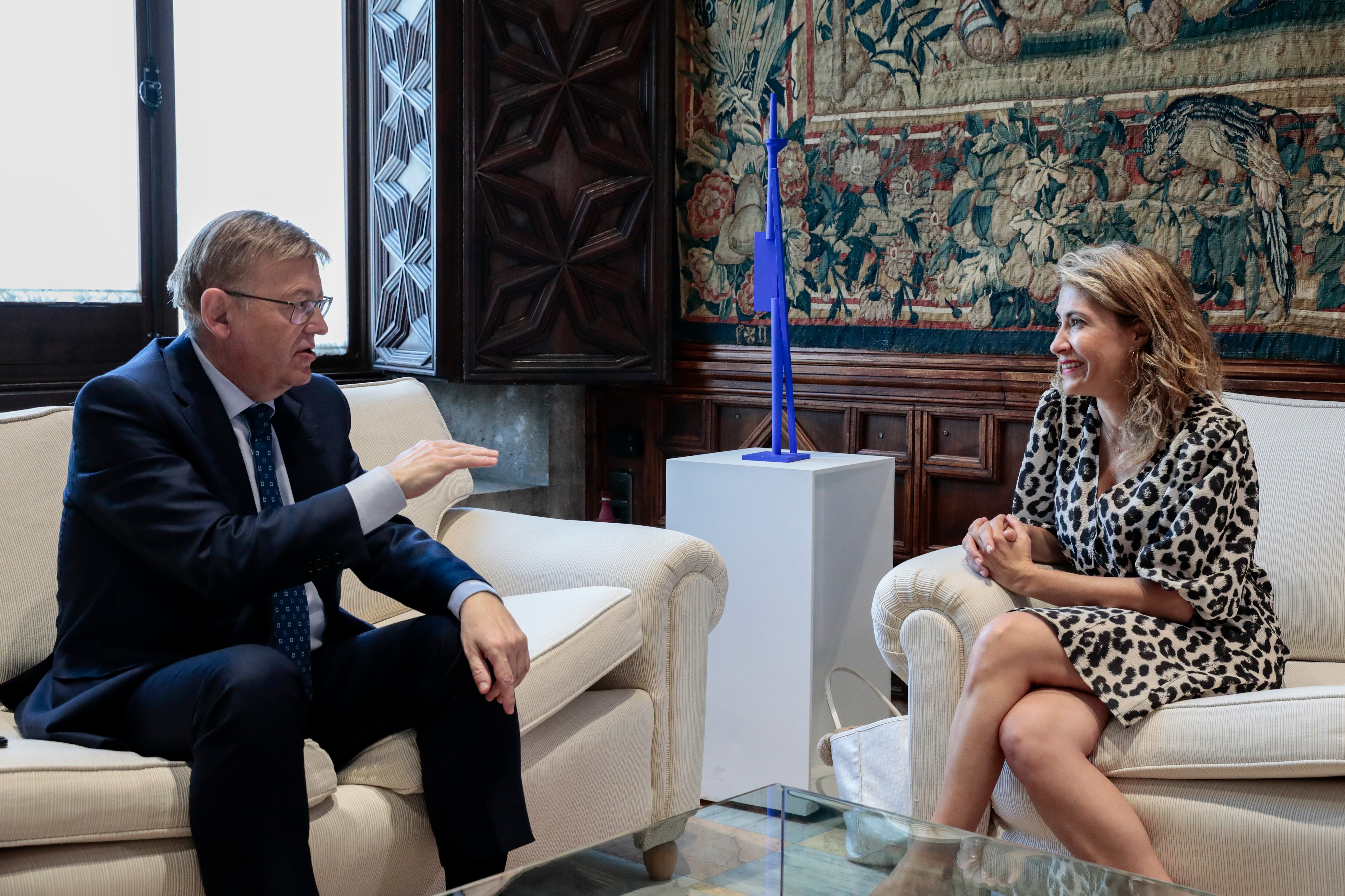 El president de la Generalitat, Ximo Puig, y la ministra de Transportes, Movilidad y Agenda Urbana, Raquel Sánchez