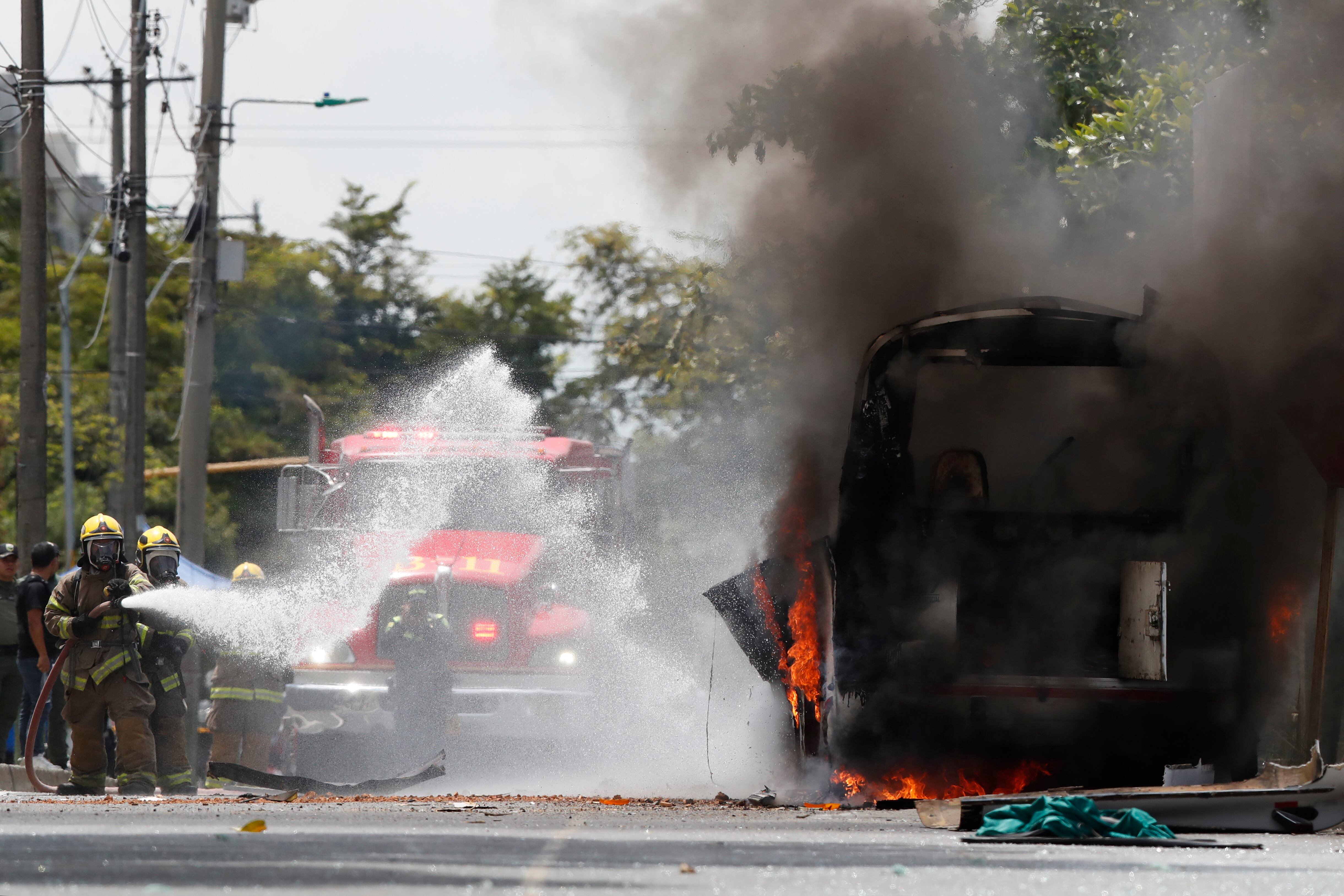 FOTODELDÍA AME6392. CALI (COLOMBIA), 24/04/2026.- Ataque con explosivos contra batallón en Cali no deja víctimas. EFE/ Ernesto Guzman Jr