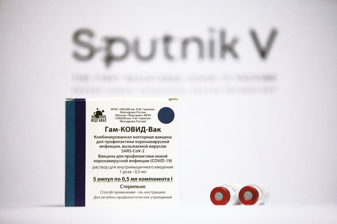 Caja con dosis de la vacuna Sputnik V.