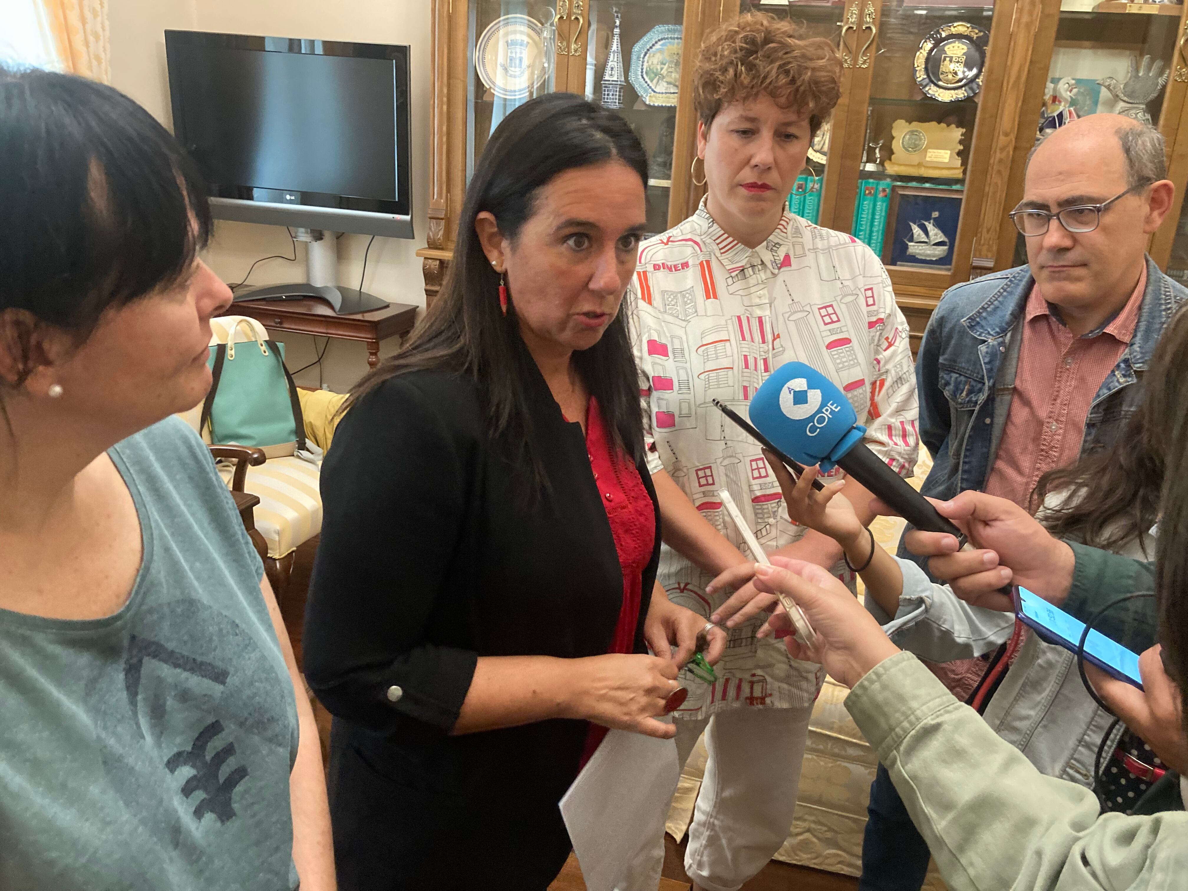 Eva Martínez Montero comparece tras la reunión