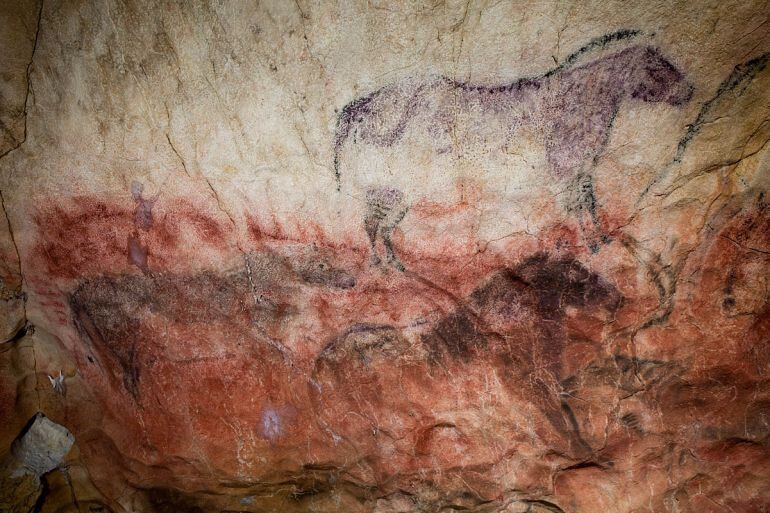 Una de las pinturas existentes en la Cueva de Tito Bustillo