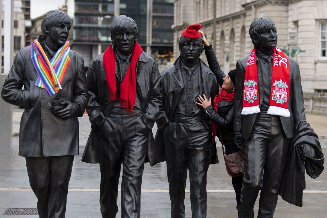 Monumento a los Beatles en Liverpool