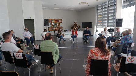 Reunión en el Palau de la Festa