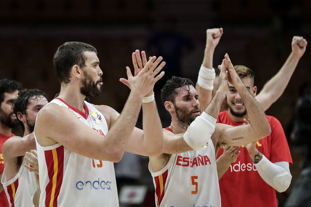 La Selección española celebra el triunfo frente a Italia