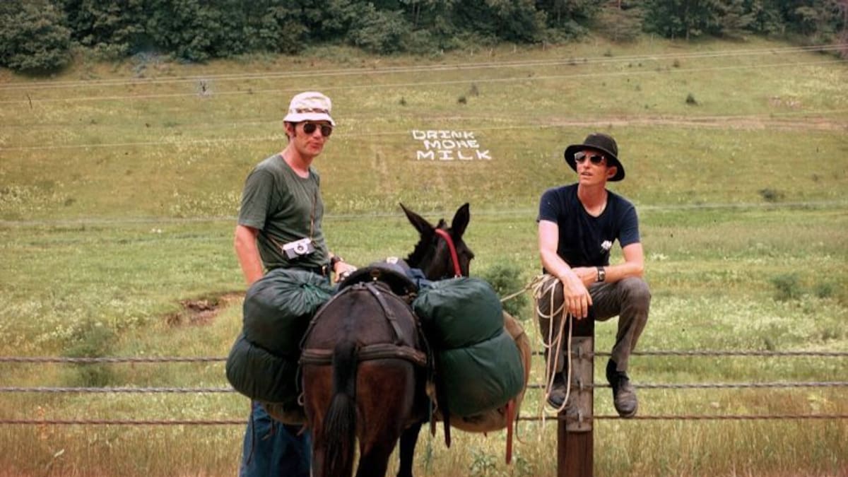 El viaje de los Beatles y la vuelta al mundo andando de Dave Kunst