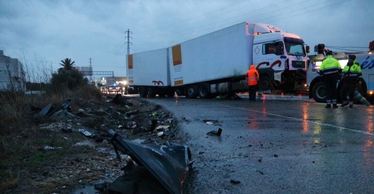 Accident d&#039;aquest diumenge a la tarda on han mort tres persones a l&#039;N-340. 