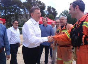 El president Ximo Puig visita este sábado el Puesto de Mando Avanzado del incendio de Carcaixent