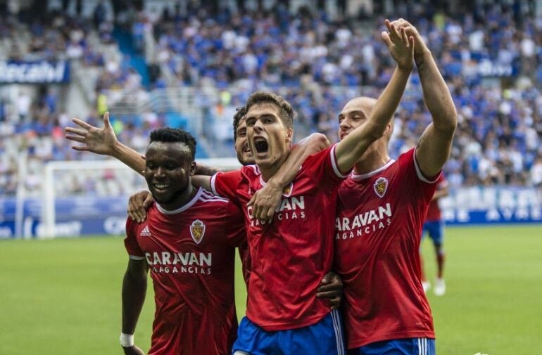 Soro celebra su primer gol con la camiseta del primer equipo del Real Zaragoza