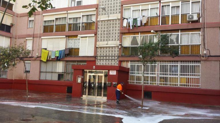 Uno de los bloques de la barriada de Guillén Moreno