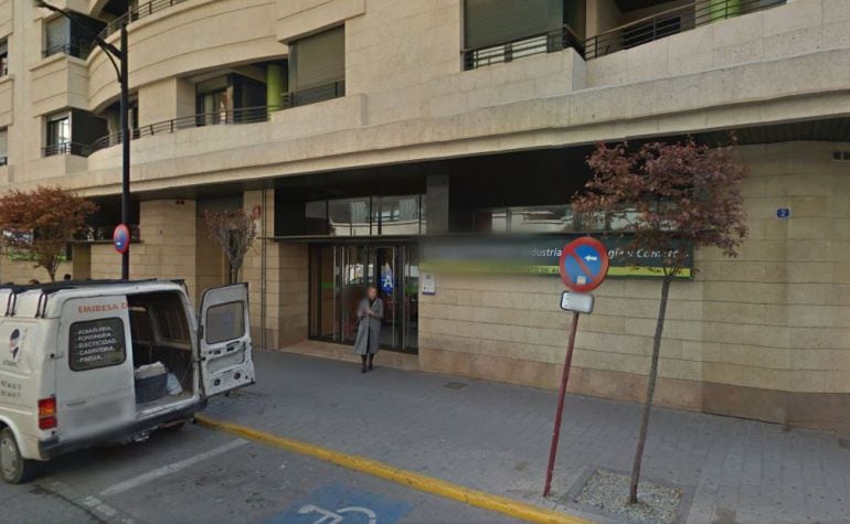 Sección de Empleo en la calle del Carmen, 4 de Albacete; donde deberán entregarse las solicitudes entre el viernes 18 y el jueves 25