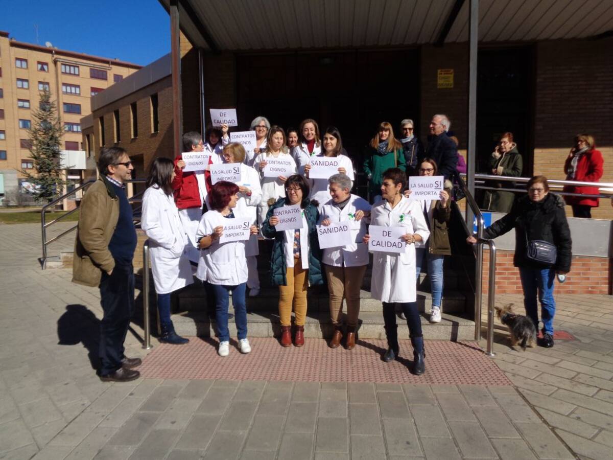 Batas blancas contra el deterioro sanitario