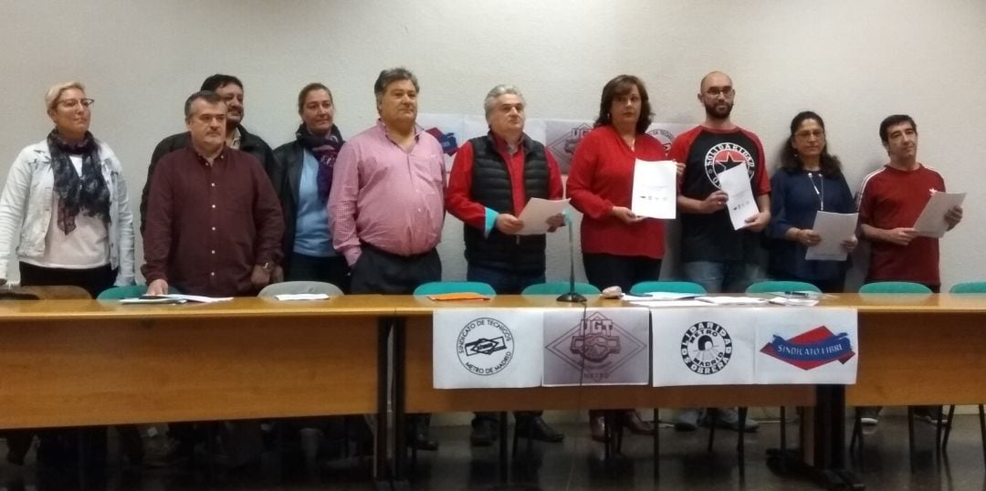 Representantes de la comisión de desamiantado de Metro de Madrid. 