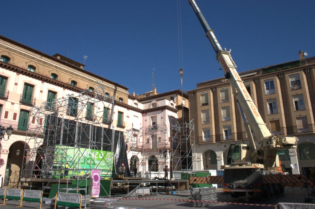 El escenario de López Allué era desmontado esta misma mañana