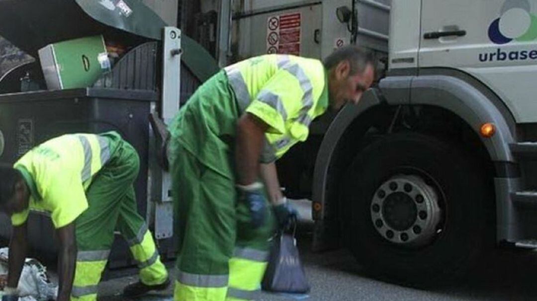 Operarios de la empresa Urbaser.