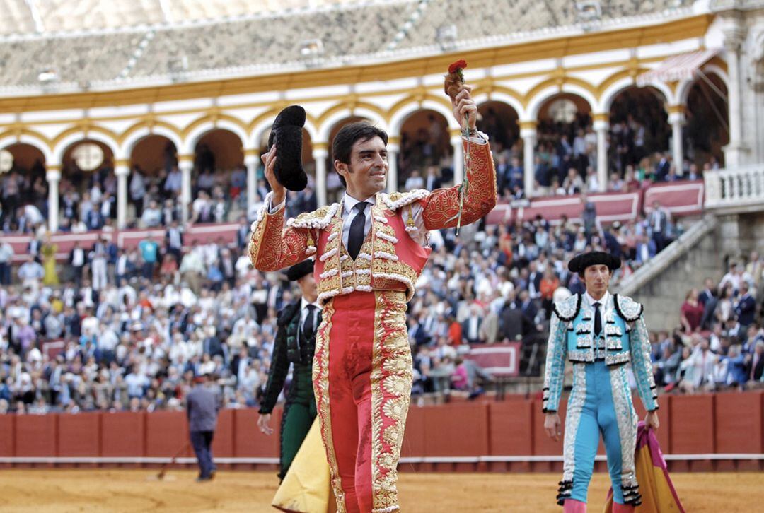 Miguel Ángel Perera será el sustituto de José María Manzanares en el festival que este sábado cierra la temporada taurina en Sevilla