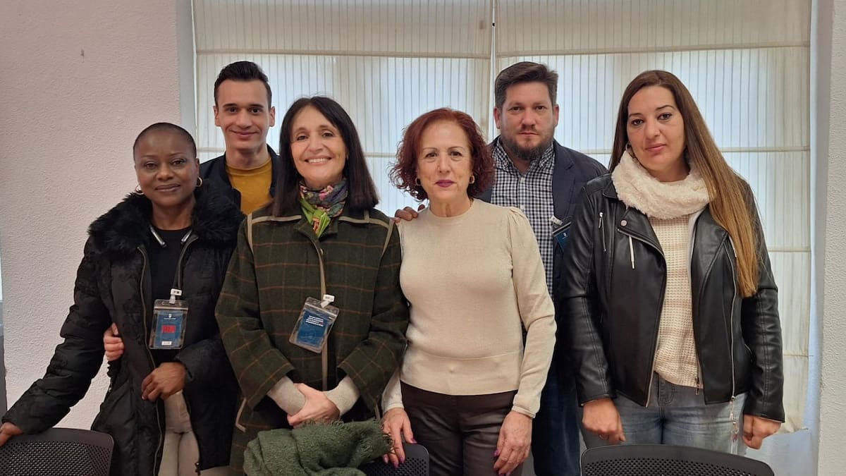 Los trabajadores del albergue alertan que el nuevo modelo previsto pone en peligro sus empleos y la calidad asistencial a los sintecho