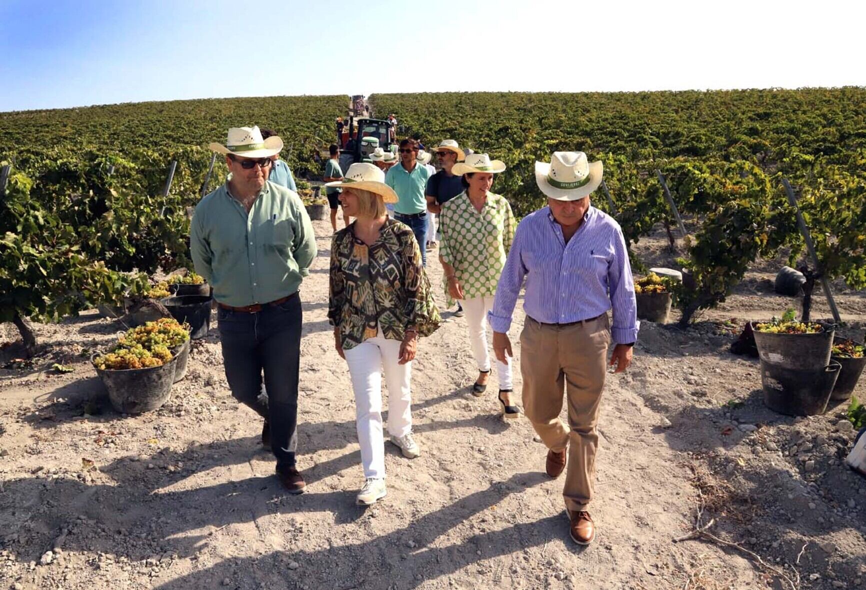 La alcaldesa de Jerez durante su visita a la Viña