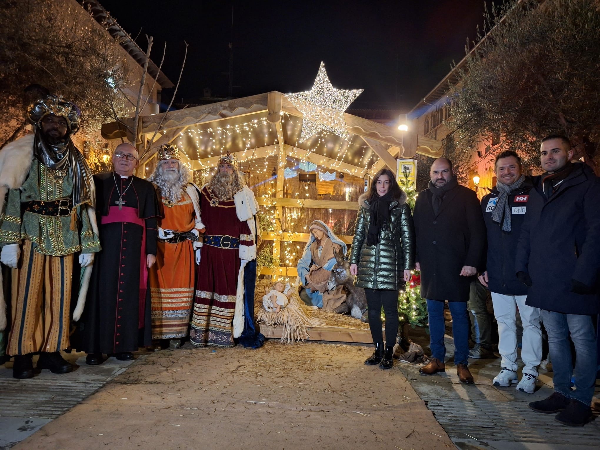 Los Reyes Magos fueron recibidos en la plaza de la Constitución