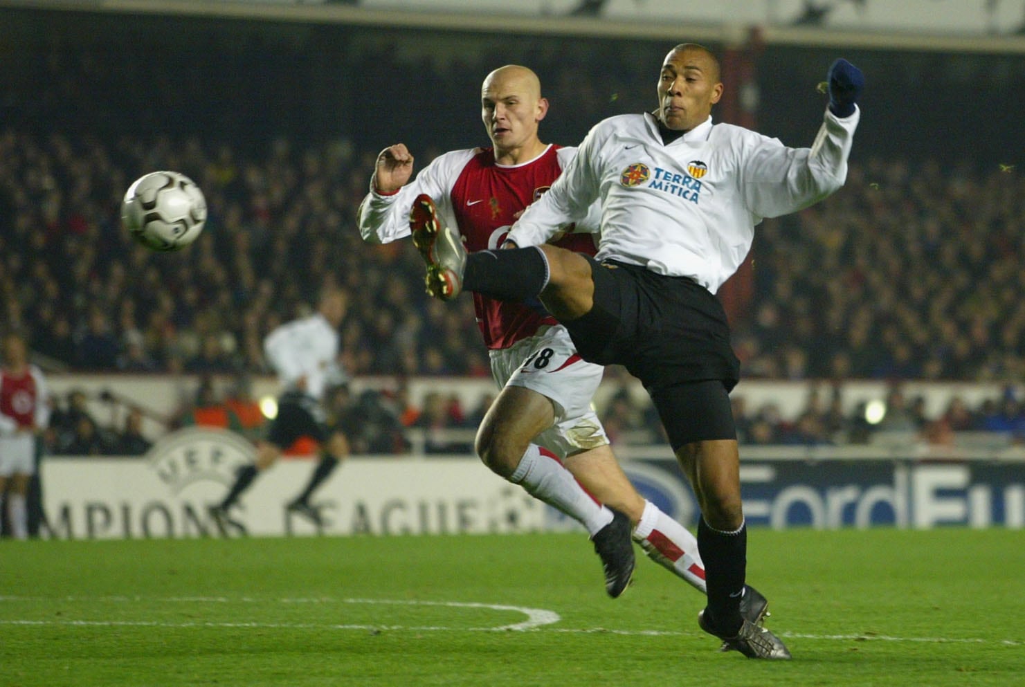 Imagen de archivo de John Carew como referente ofensivo del Valencia CF