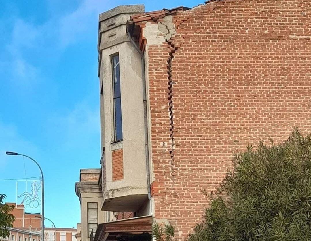 Estado en el que se encuentra el edificio de la Avenida Lope de Vega que preocupa al PSOE