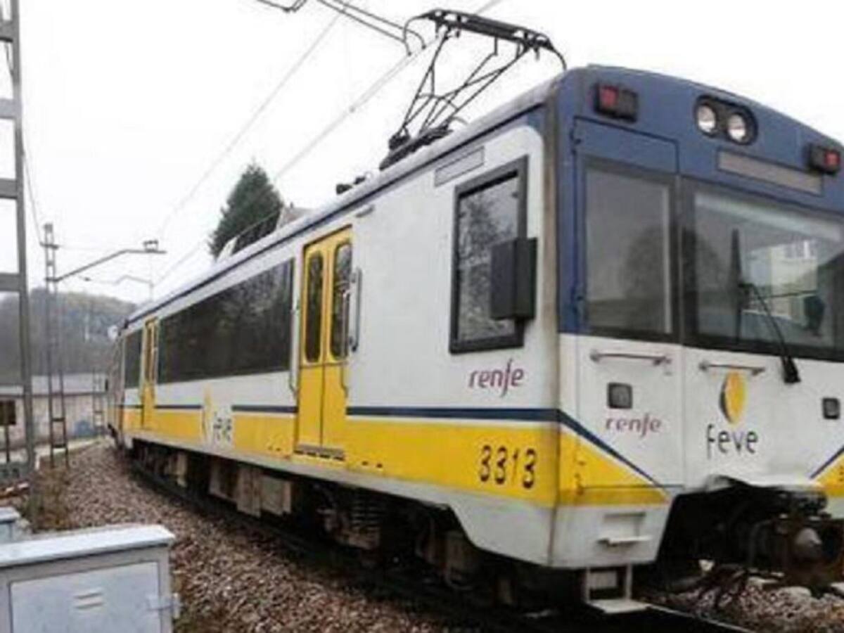 Renfe registra casi dos averías al día en los trenes que comunican Santander con Bilbao y Oviedo